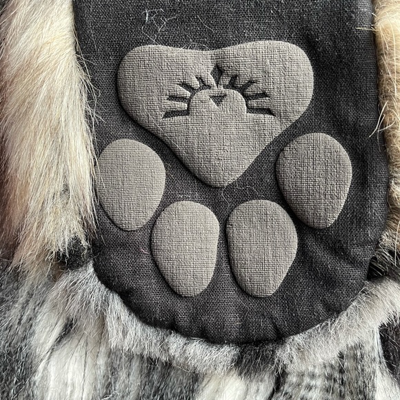 Spirithoods Naughty Rabbit Wolverine Faux Fur Spirithood - Picture 3 of 7